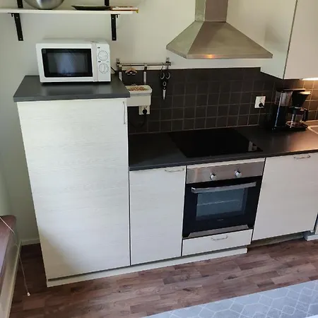 Apartment 2 Huonetta Ja Keittioe Toijalan Rautatieasemalla , Vain 20Min Tampereelle Tai Haemeenlinnaan Toijala